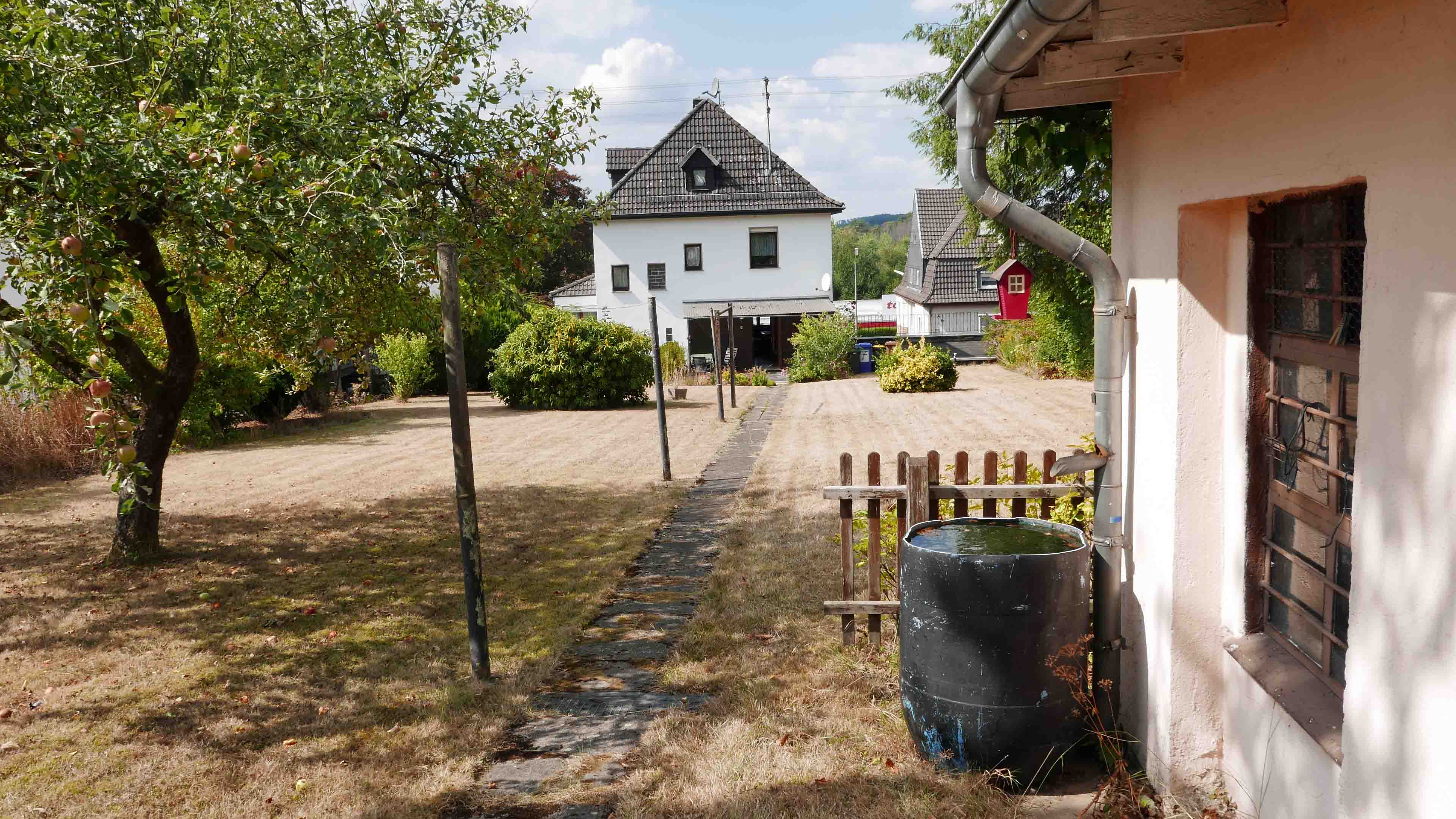 251 2-295 - Wissen: Ehemalige Stadtvilla mit großem Garten in zentraler Wohnlage
