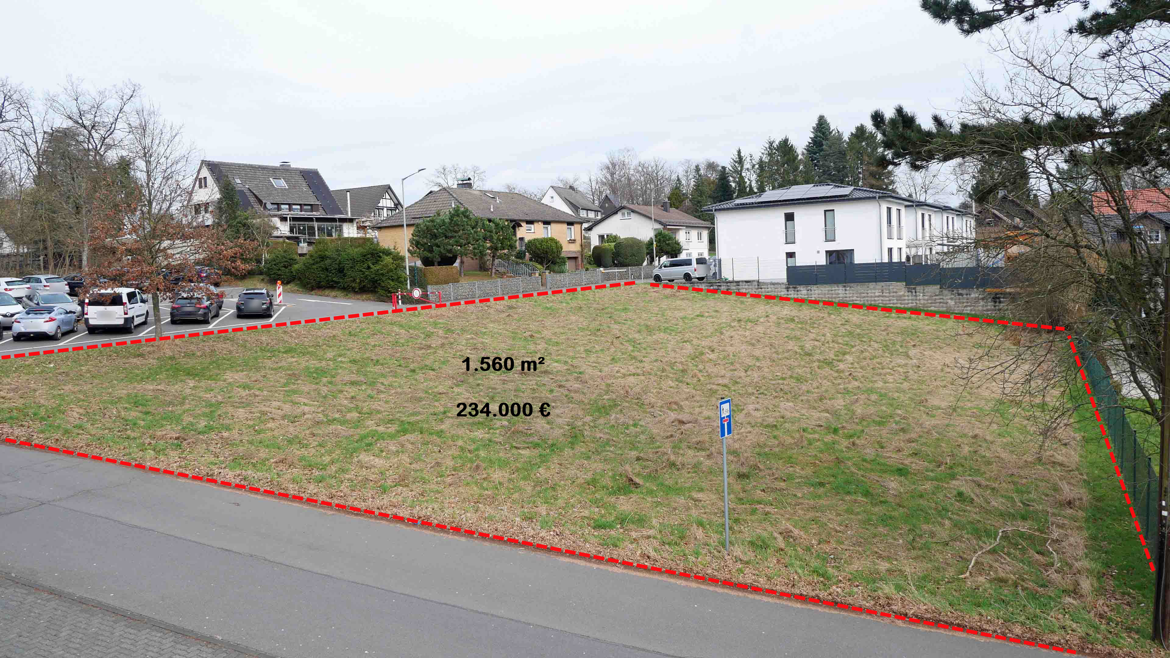 Waldbröl: Eckgrundstück am Gymnasium, 1.560 m² großes Baugrundstück für 234.000 € 