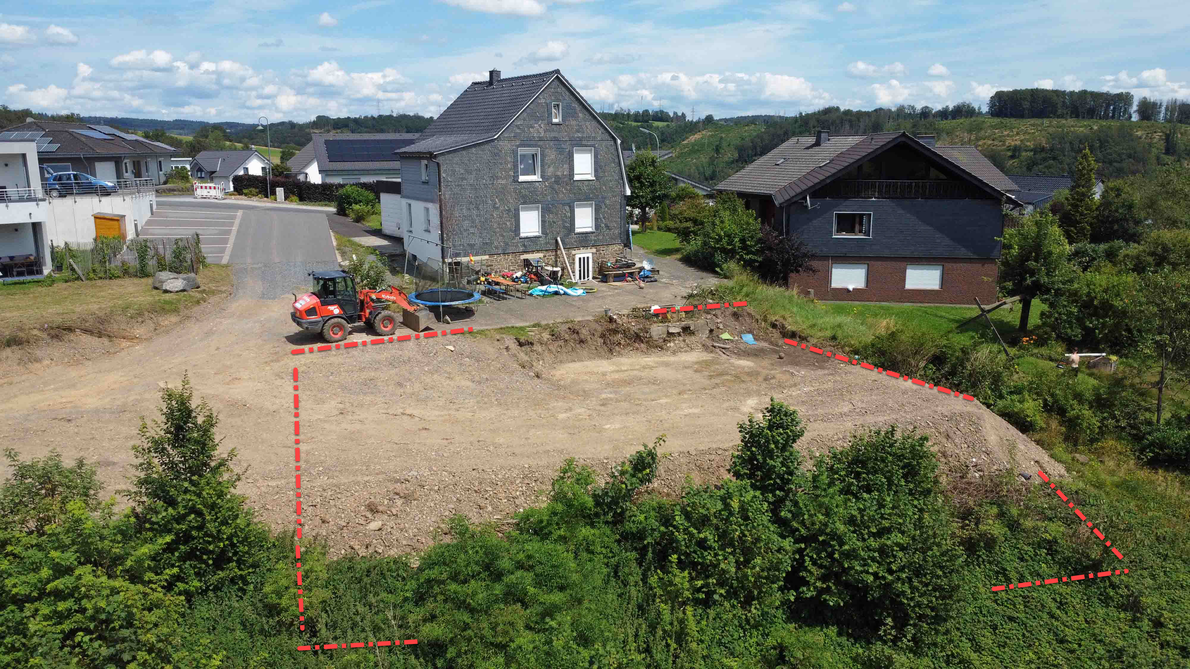 Morsbach: Ohne Keller sofort bebaubar, Ansicht vorhandenes Grundstück (Süd-West)