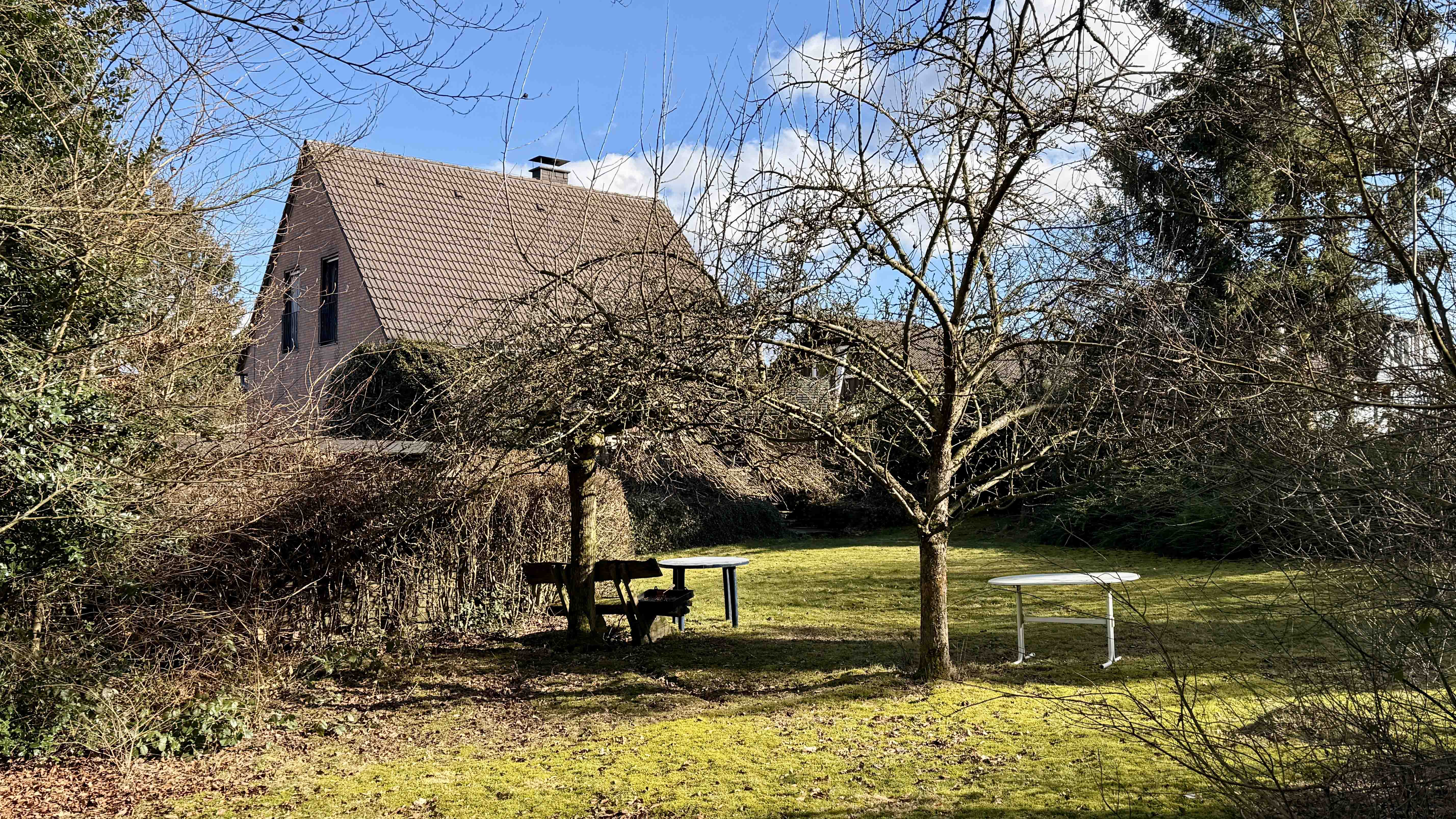 355 2-414 - VERKAUFT  Morsbach-Stockshöhe: Gemütliches Wohnhaus mit besonders großer Terrasse