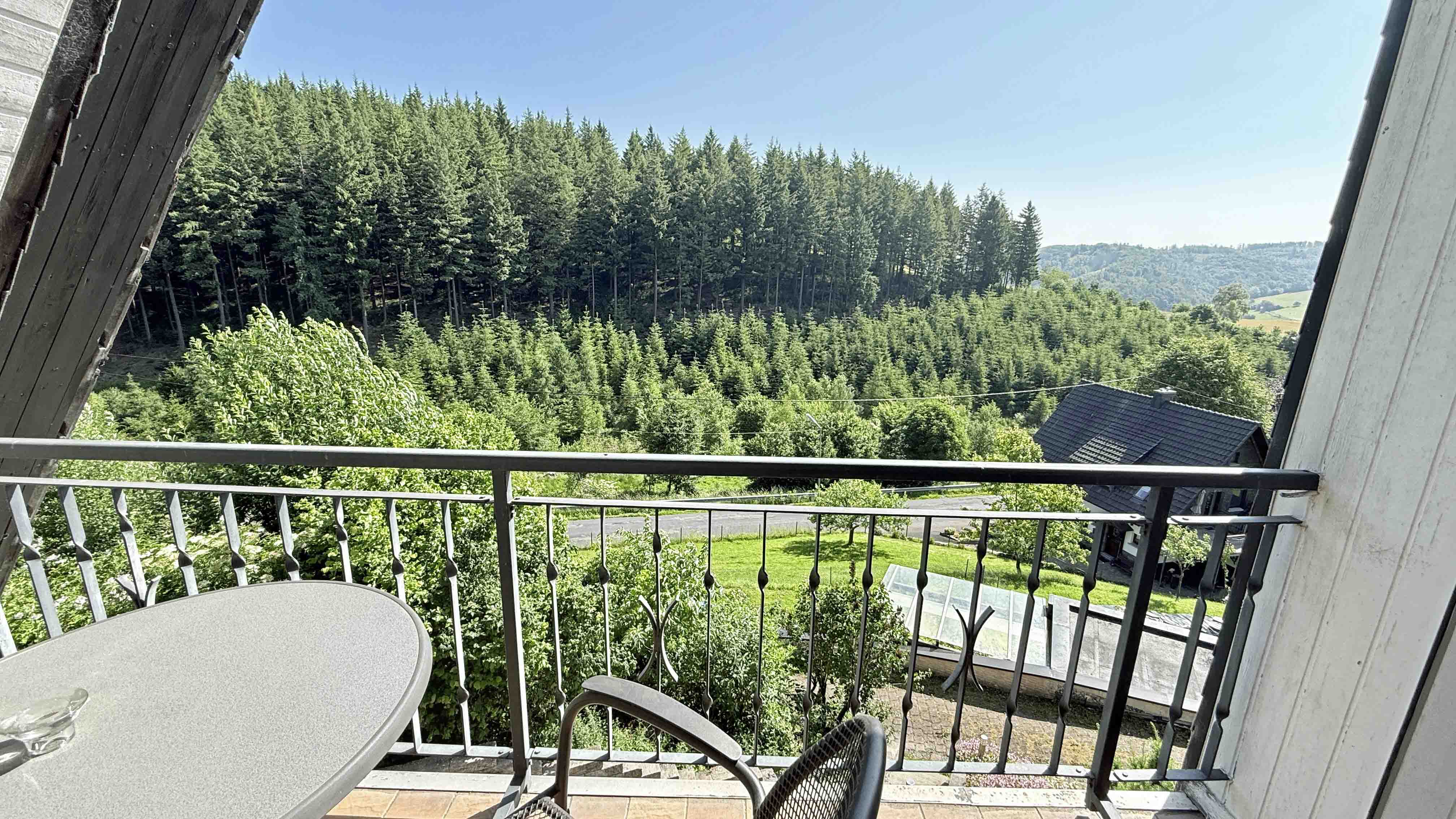 Morsbach-Herbertshagen: besondere Lage - besonderes Haus, Genießen Sie hier die Ruhe und Aussicht