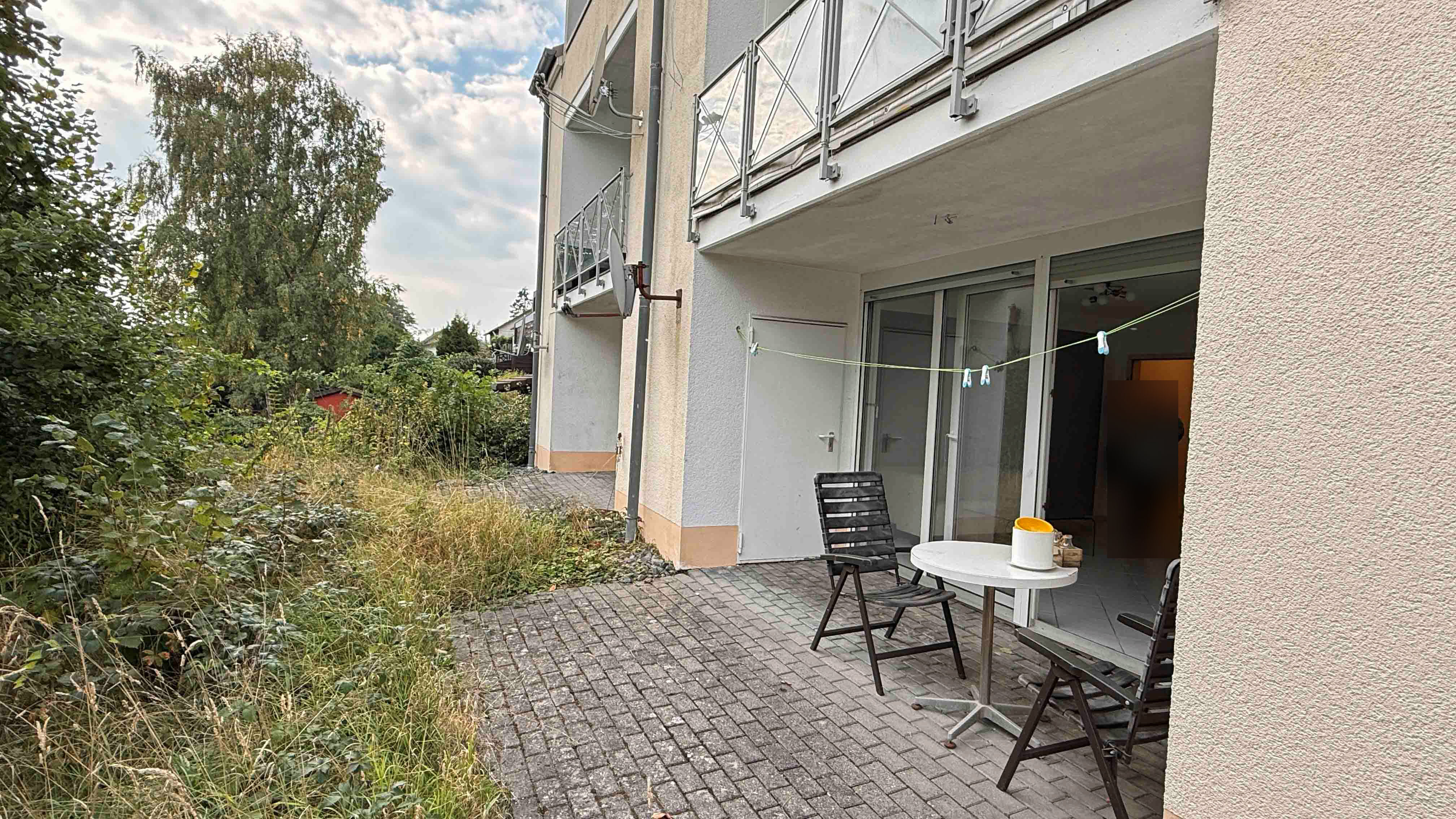 Verkauft - Waldbröl: Apartment mit Terrasse zentral und ruhig gelegen, ...10 m² großer Terrasse (Südseite)