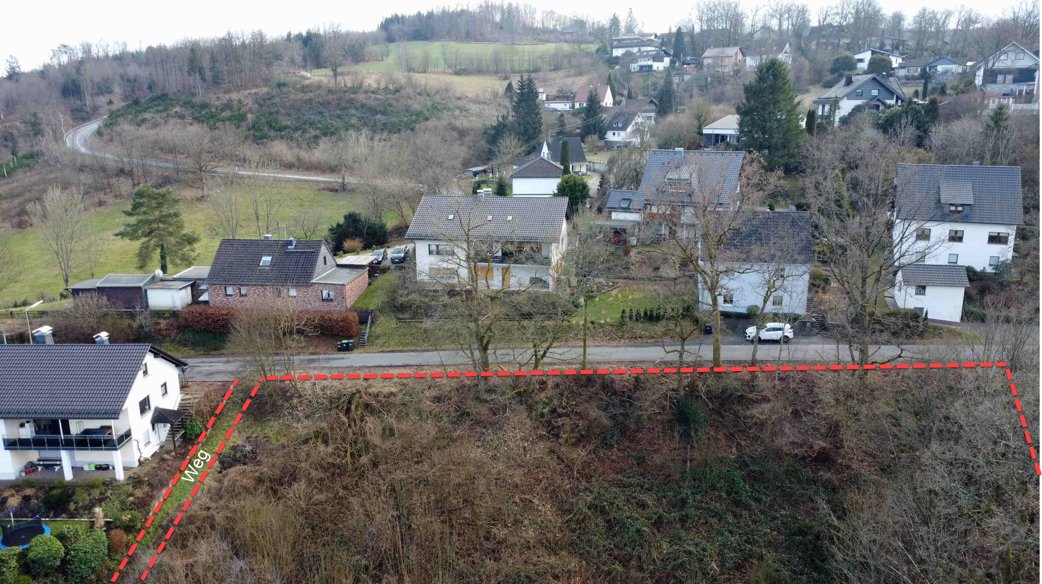 Morsbach: Zum halben Preis - 2.617 m² Baugrundstück, Herrliche Lage, aber "Auf dem Alzerberg" 
