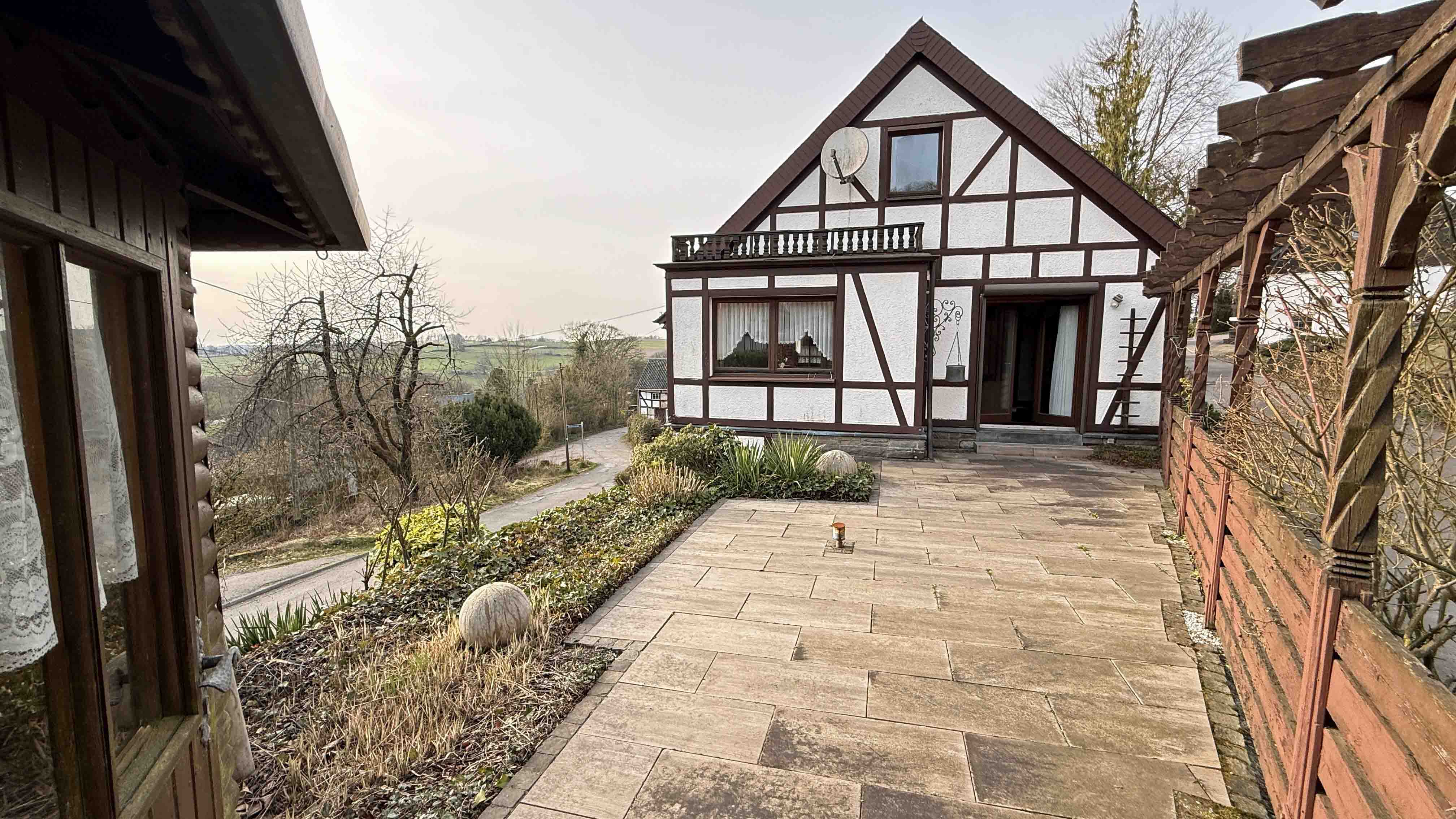 Reichshof-Nosbach: Für 160.000 € sofort einzugsfertig, Terrasse mit Blick und ist direkt aus...